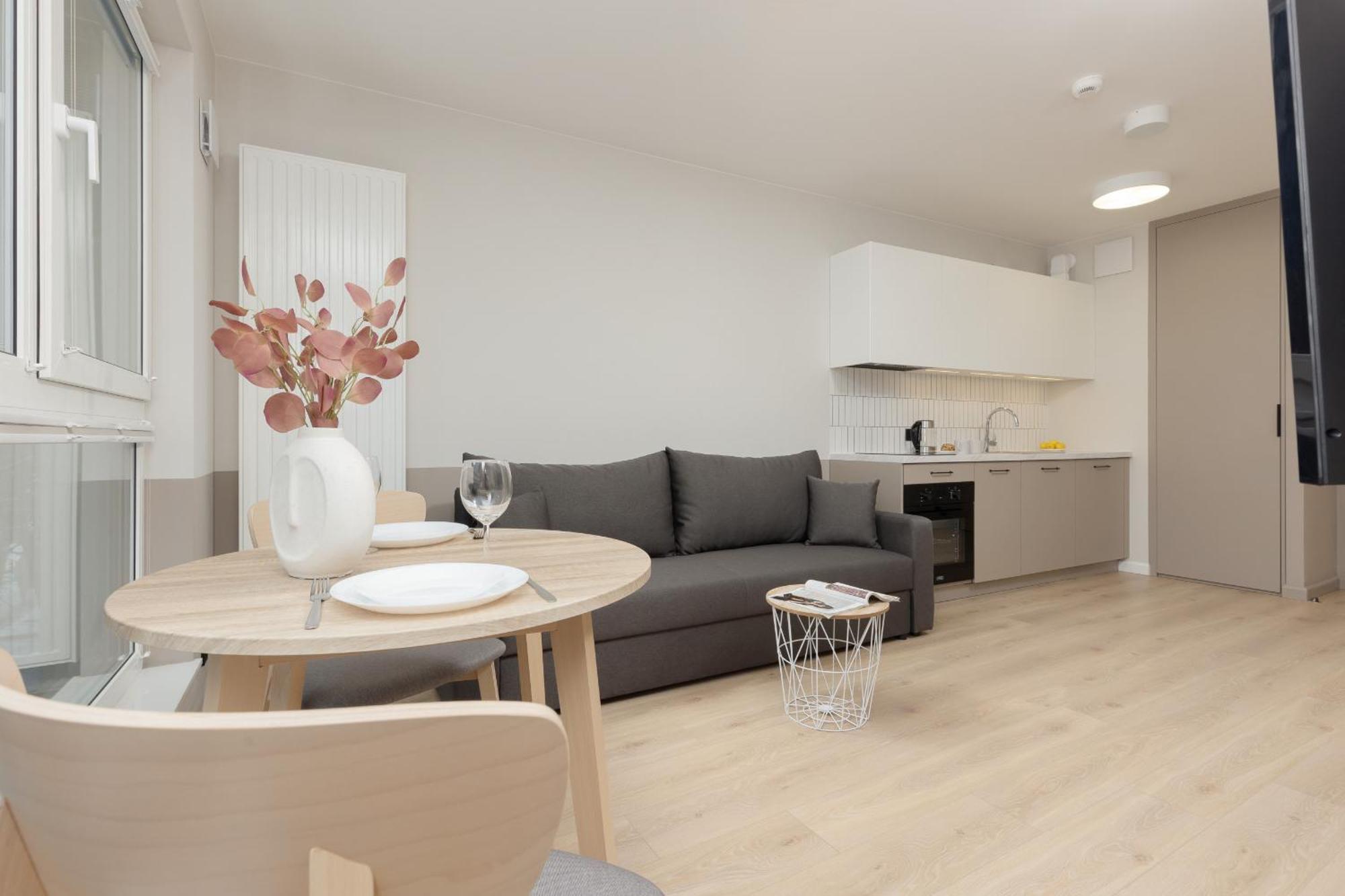 Aparthotel Mokotow Business Center By Noclegi Renters Warszawa Exteriör bild